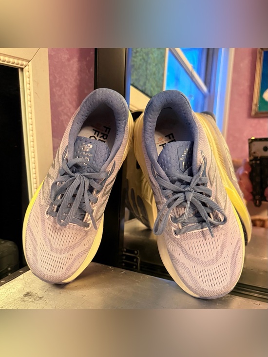 New Balance Shoes - New Balance 880 Women's Running Shoes in Soft Lavender and Cream